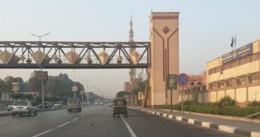 "توك توك" يسير بالمخالفة للقانون فى صلاح سالم وسط غياب لشرطة المرور