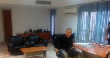 بالصور.. عبد الواحد السيد يصل الزمالك لحل أزمة مستحقاته المالية