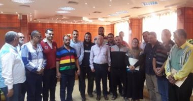 محافظ بورسعيد ينهى مشكلة الحظائر الجديدة بمنطقة القابوطى