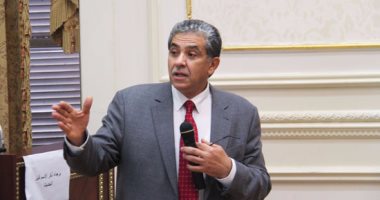 وزير البيئة يغادر إلى المغرب للمشاركة بقمة التغيرات المناخية