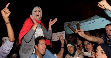 سلطات المغرب تحيل 11 شخصا إلى القضاء فى قضية مقتل بائع السمك بالحسيمة