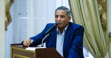 بالصور.. بدء اجتماع لجنة المشروعات بحضور وزير الشباب لمناقشة إنشاء منطقة للحرفيين