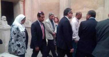 بالصور.. وزير الآثار يتفقد منطقة آثار  مصطفى كامل بالإسكندرية