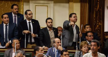 بدء الجلسة العامة للبرلمان لمناقشة البيانات العاجلة حول ارتفاع الأسعار