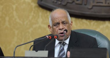 "عبد العال" للنواب أثناء حديث رئيس الوزراء: الهدوء إذا كنتم تثقون فى المنصة 