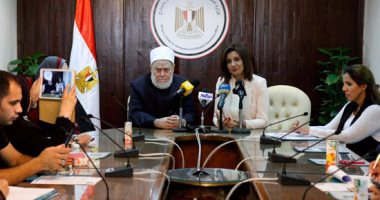 بالصور.. بدء المؤتمر الصحفى لوزارة الهجرة و"مصر الخير" لمواجهة الهجرة غير الشرعية