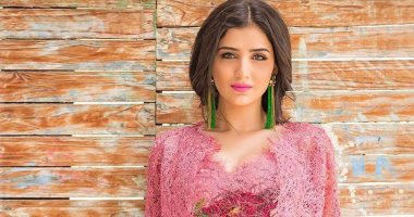 مى عمر تتعاقد على مسلسل "هو وهى وهو" أمام أحمد فهمى وأكرم حسنى 