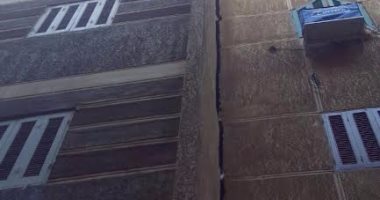 أهالى العقار رقم "3" بشارع الصفا والمروة يستغيثون بحى الهرم لتصدعه