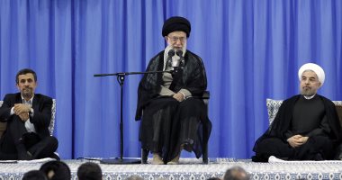 رغم الخلافات.. "خامنئى" يصف "رفسنجانى بـ"رفيق نضال" 