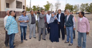 بالصور.. محافظ الإسماعيلية يتابع مشروع الإسكان الاجتماعى بمدينة المستقبل