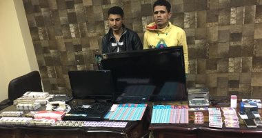 ضبط عاطلين فى دمياط تخصصا فى سرقة المحلات والمساكن 