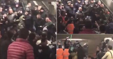 بالفيديو.. حرب بالأسلحة بين جماهير بشكتاش ونابولى بعد التعادل بدورى الأبطال