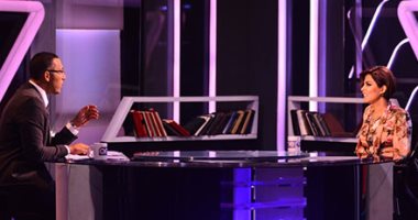 الفنانة الكويتية شمس فى حوار ناري مع "خالد صلاح" بـ"على هوى مصر": محدش يقدر على مصر وأفتخر بجيشها وقيادة مبارك تميزت بـ"حنكة سياسية"..والسيسى جاء في ظروف صعبة ..والقومية العربية أنهكت مصر