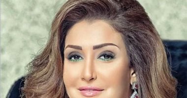 النجمة غادة عبد الرازق تطير إلى الإمارات 