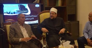 وزير الأوقاف يعقد اجتماعا مع قيادات الأوقاف بالبحر الأحمر قبل مغادرة غارب