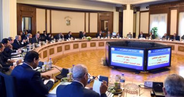 بالصور.. رئيس الوزراء يوجه المحافظين بضبط تعريفة ركوب النقل للمواطنين