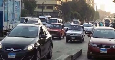 توقف حركة المرور بسبب أعمال إنشاء نفق ميدان النهضة رغم وجود تحويلات