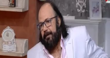 طلعت زكريا يبكى على الهواء مع "ست الحسن".. تعرف على السبب