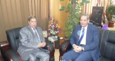 بالصور.. وزير التعليم يصل الإسماعيلية لتفقد المجمع التعليمى