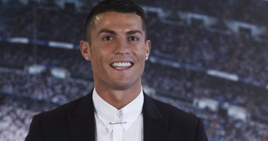 بالصور.. ثورة فى رواتب نجوم العالم بعد تجديد عقدى رونالدو وبيل