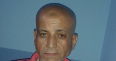 بالصور.. مريض كبد يطلب متبرعا بفص لإنقاذ حياته