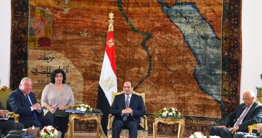 السيسى يشيد بوعى الشعب المصرى ومشاركته فى تحسين الوضع الاقتصادى