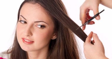 غير الاكتئاب .. 4 أسباب تدفعك لجملة "أنا هقص شعرى"