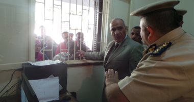 بالصور.. مدير أمن أسوان يفتتح أعمال تطوير السجل المدنى بكوم أمبو