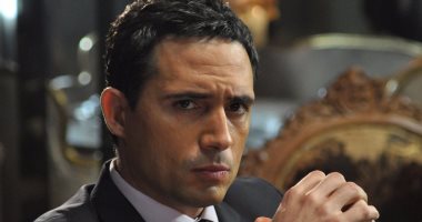 ظافر العابدين غرقان فى "حلاوة الدنيا" و"كراميل"