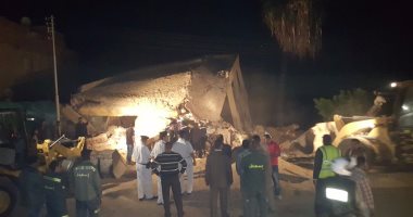  بالصور.. مصرع سائق وإصابة تباع فى حادث تصادم سيارة نقل فى الإسماعيلية