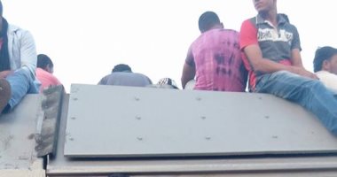 بالصور.. شكوى من "الزحام والإهمال الشديد" فى قطارات المنوفية