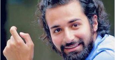 أحمد حاتم يجسد شخصية "كفيف" فى  أحداث فيلم "قصة حب"