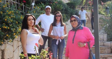 ميريهان حسين تنشر صورة بصحبة عائلتها على "إنستجرام"