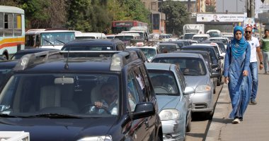 توقف حركة المرور بسبب بقعة زيت أعلى كوبرى العباسية