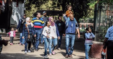 إقبال كبير من المواطنين على حديقة الحيوان