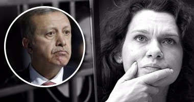 فى 20 نقطة.. الروائية التركية أصلى أردوغان تواجه عقوبة المؤبد.. كتبت عن تعرضها للتحرش الجنسى وسجن المرأة قبل اعتقالها و30 ألف طلب للإفراج عنها من بينهم باموق وأليف شافاق وترجمت لأغلب اللغات إلا العربية