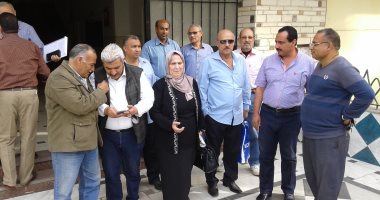 رئيس مدينة المحلة والنواب يتفقدون معرض سوق تحيا مصر