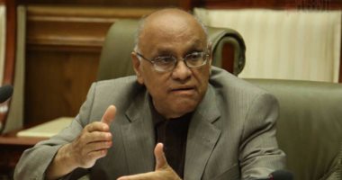 يوسف القعيد: أبى علمنى التعامل مع الناس واهتم بتعلمنا ومستقبلنا