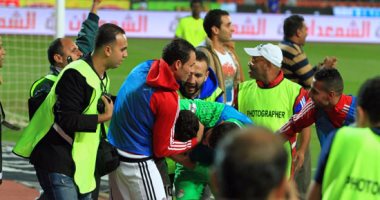 بالفيديو.. الحضرى يبكى بعد الفوز على غانا والاقتراب من حلم التأهل للمونديال