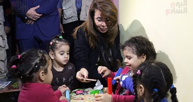بالصور.. وزيرة التضامن الاجتماعى تصل غيط العنب بالإسكندرية لتسليم وحدات سكنية للمستحقين