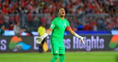 بالفيديو.. الحضرى "الطائر" ينقذ الفراعنة من هدف مؤكد للمنتخب الغانى