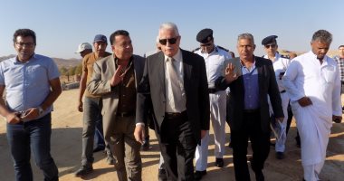 محافظ جنوب سيناء يجتمع بوزير الإسكان والتعمير لمناقشة موضوعات تهم المواطنين بالمحافظة