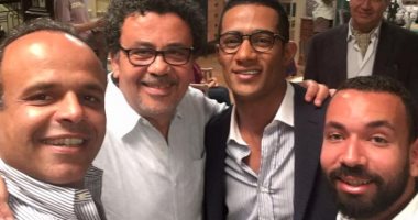 محمد رمضان ينشر صورة مع المخرج عمرو عرفة من كواليس فيلم "آخر ديك فى مصر"