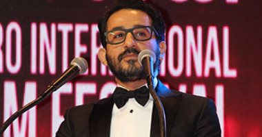 أحمد حلمى يهنئ ياسمين عبد العزيز بفيلمها الجديد "الأبلة طمطم": "هيكسر الدنيا"