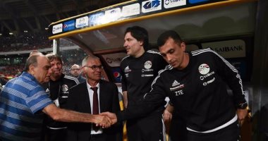شاهد.. كيف صافح جهاز المنتخب جرانت مدرب غانا