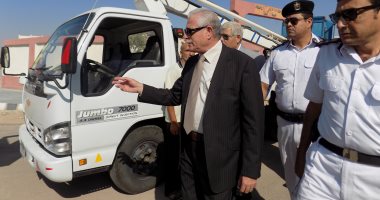 بالصور والفيديو .. محافظ جنوب سيناء يتفقد معدات الحماية استعدادا للسيول
