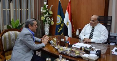 محافظ الدقهلية يلتقى المسئول عن إنشاء محطة مياه ميت خميس
