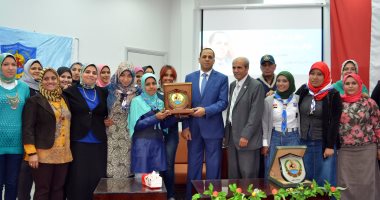 رئيس جامعة دمنهور يشهد ختام المهرجان الكشفى لجوالى ومرشدات الجامعة