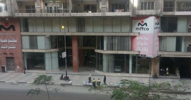 بالصور.. أعمدة الإنارة مضاءة نهارا فى سموحة بالإسكندرية