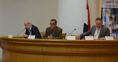 مغادرة الوفد الصينى لندوة تشريعات سينمائية لحضورهم احتفالية بالسفارة